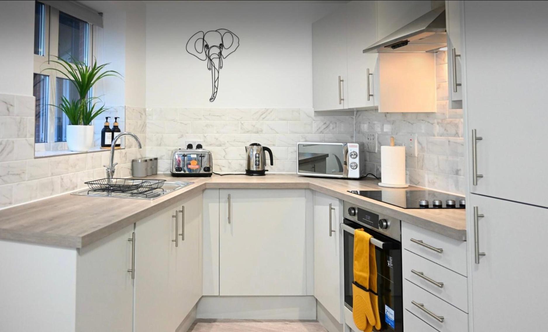 Riverstone - 2 Bed Modern In Location Bedford